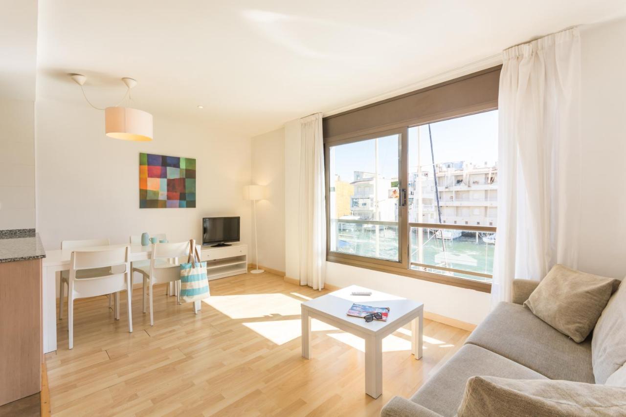 ปิแยร์ แอนด์ วาก็องซ์ เอมปูเรียบราวา มารีนา Apartment เอมปูเรียบราบา ภายนอก รูปภาพ