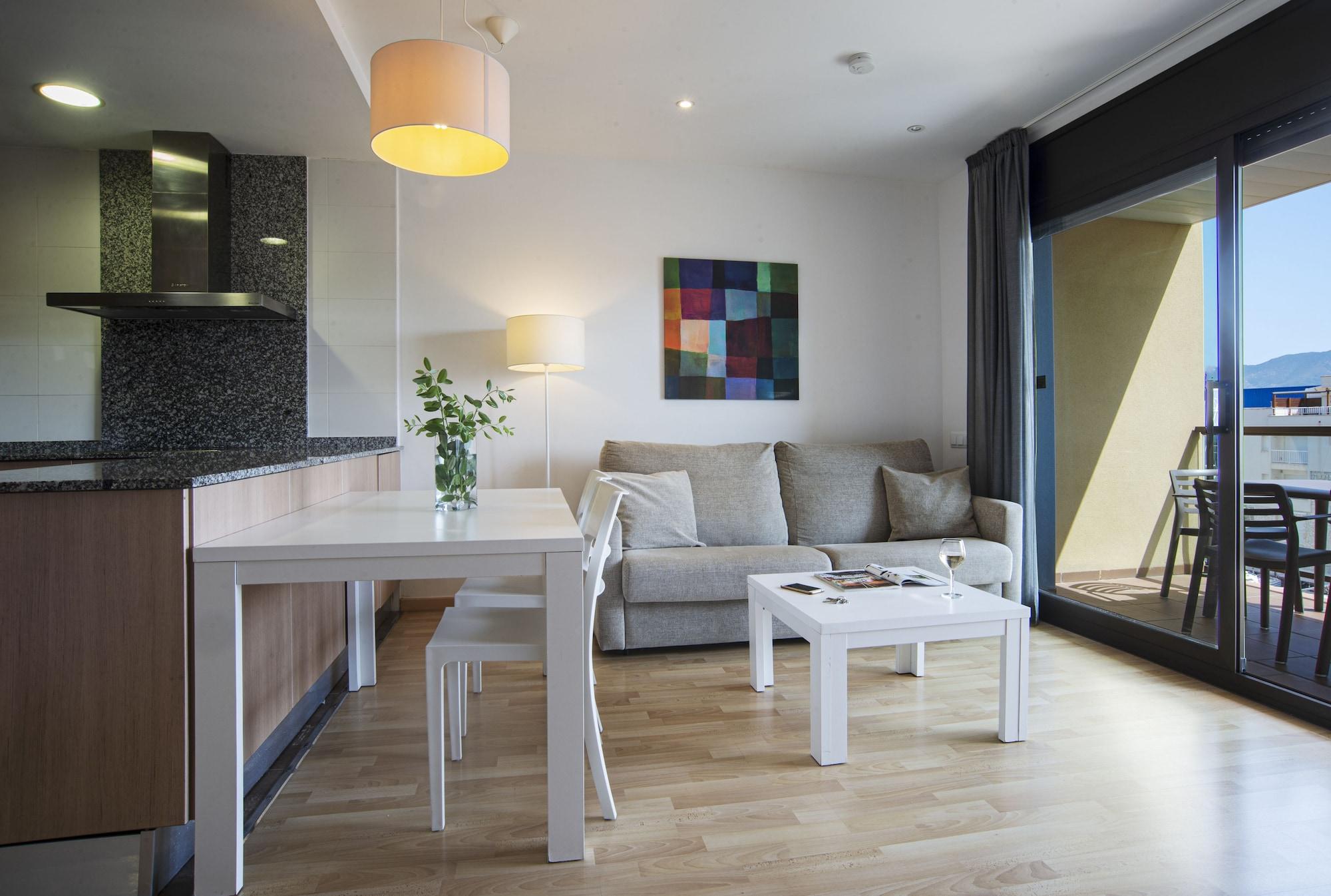 ปิแยร์ แอนด์ วาก็องซ์ เอมปูเรียบราวา มารีนา Apartment เอมปูเรียบราบา ภายนอก รูปภาพ