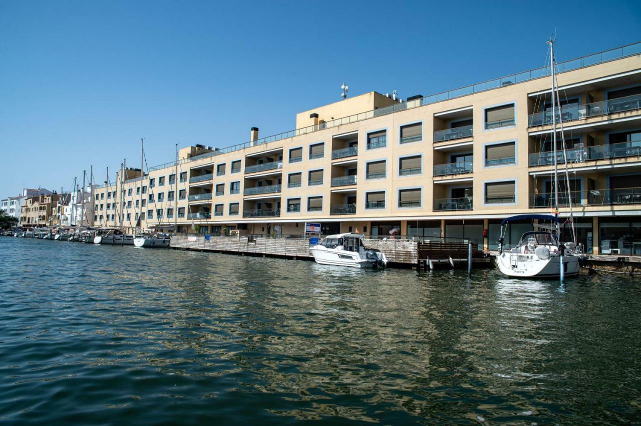 ปิแยร์ แอนด์ วาก็องซ์ เอมปูเรียบราวา มารีนา Apartment เอมปูเรียบราบา ภายนอก รูปภาพ